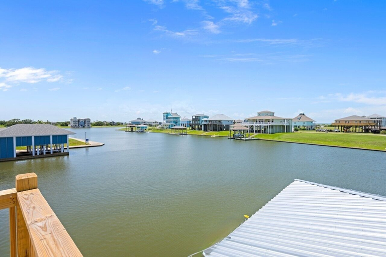Others 5, One More Cast 3 Bedroom Home, Galveston