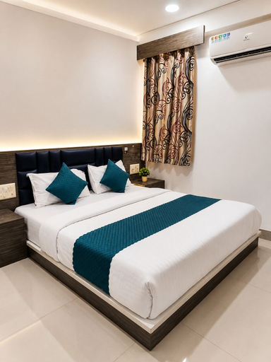 Others 4, AGM Hotel, Ahmadabad