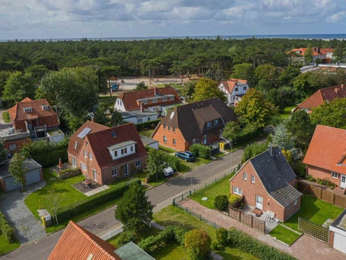 Others 4, 19 in House Nordlys, Nordfriesland