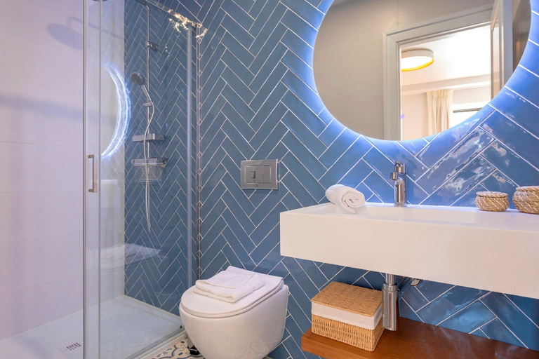 Bathroom 3, Exclusive Sevillian House with terrace. Casa San Lorenzo, Sevilla