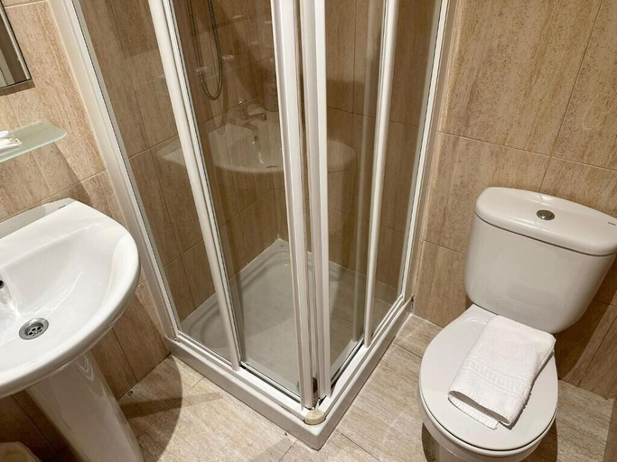 Bathroom 2, HOTEL SANCHO, Tarragona