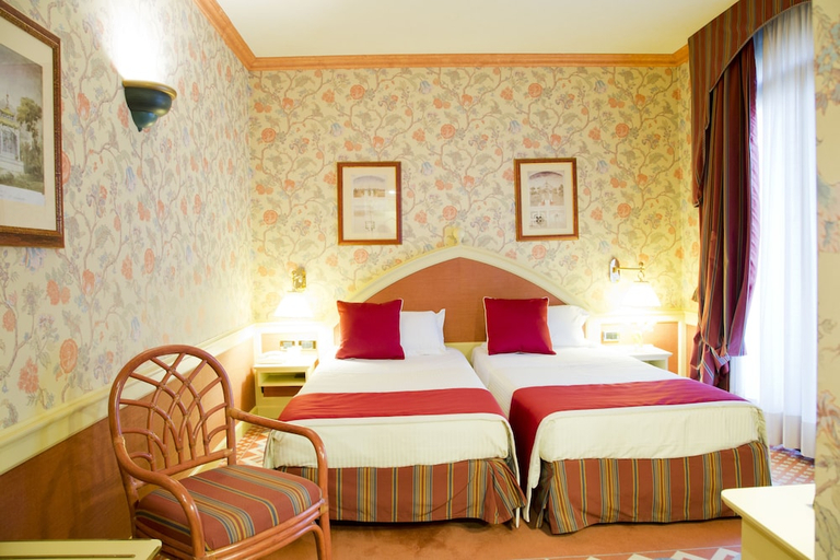 Bedroom 2, Hotel Milano Regency, Milano