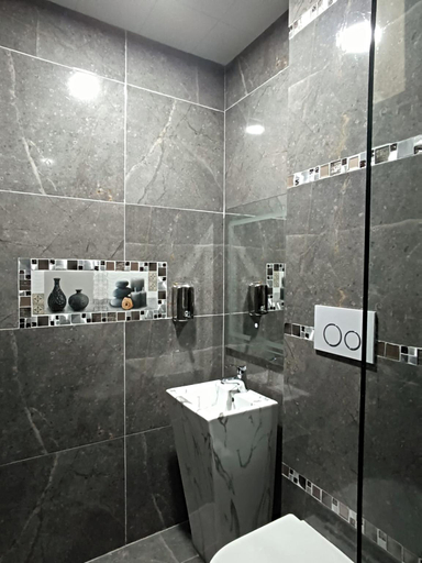 Bathroom 5, KAPITAL CITY, Quito