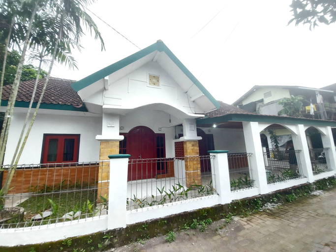 Exterior & Views 2, Nitikan House by FH Stay, Yogyakarta
