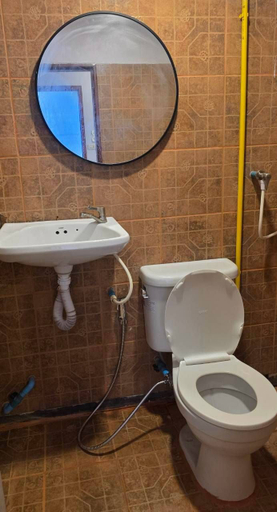 Bathroom 3, Notting Hill Gusethouse, Ko Phangan