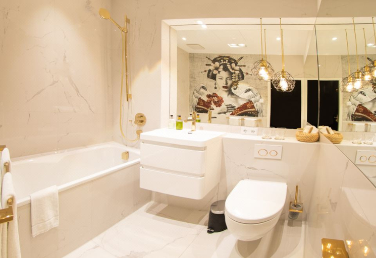 Bathroom, Krone, München