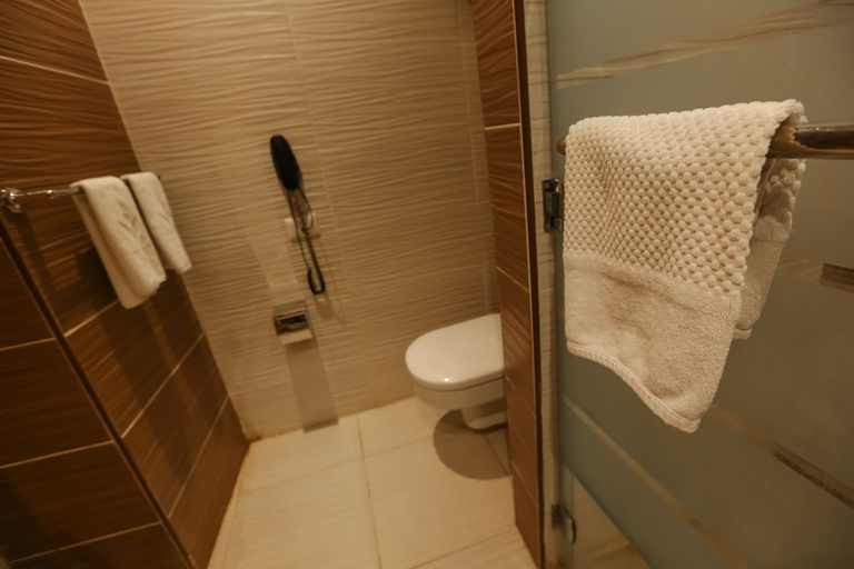 Bathroom 4, Tolip El Narges Hotel & SPA, New Cairo City