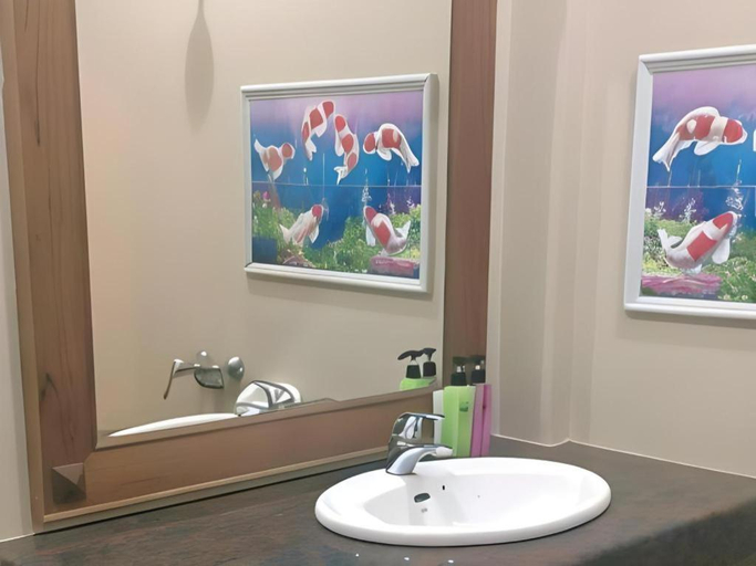 Bathroom 4, Jj Bungalow, Mueang Krabi