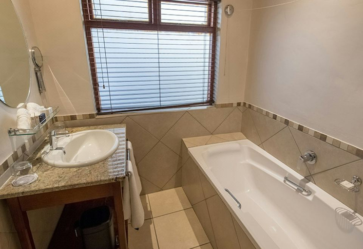 Bathroom 4, Avalon Springs by Dream Resorts, Cape Winelands