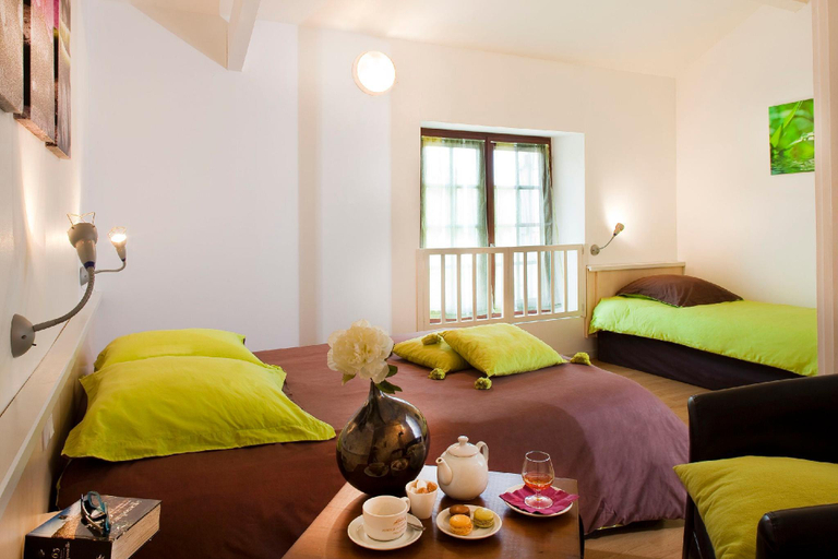 Bedroom 4, Logis Hotel & Restaurant - Auberge de Larressingle, Gers