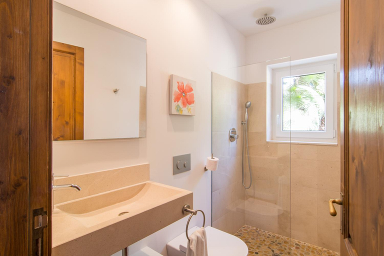 Bathroom, Finca Es Garballo, Baleares