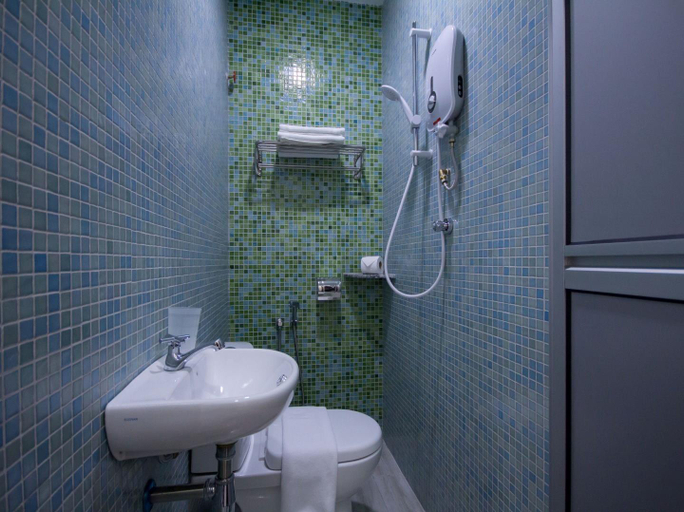 Bathroom 4, Islander Lodge by LWE, Penang Island