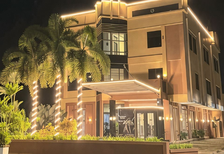 Exterior & Views, Hotel Femina, Padang