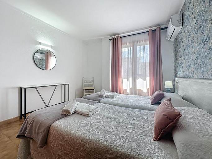 Bedroom 3, BRESSOL DELUXE Apartments, Baleares