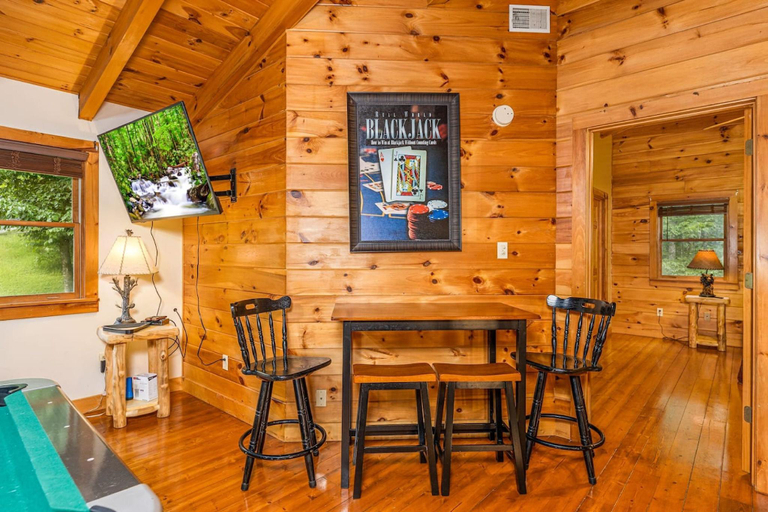 Others 3, Pigeon Forge Cabin Game Room Dog Friendly Hot Tub, Sevier