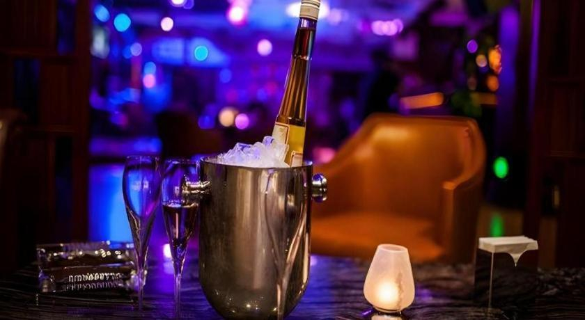 Food & Drinks 5, Grand Skylight Hotel KaiMei, Nanchang