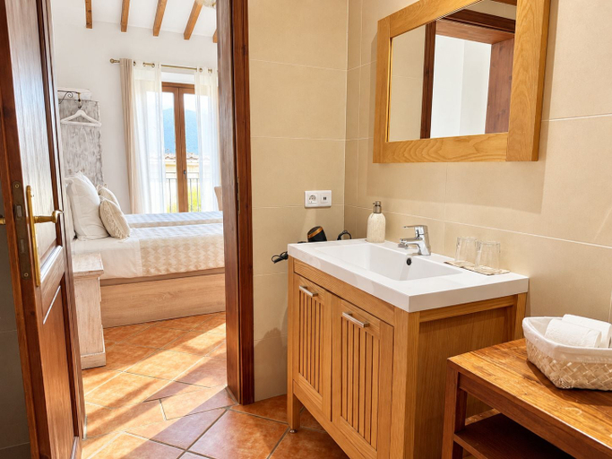 Bathroom 5, Hotel Casa Bougainvillea, Baleares