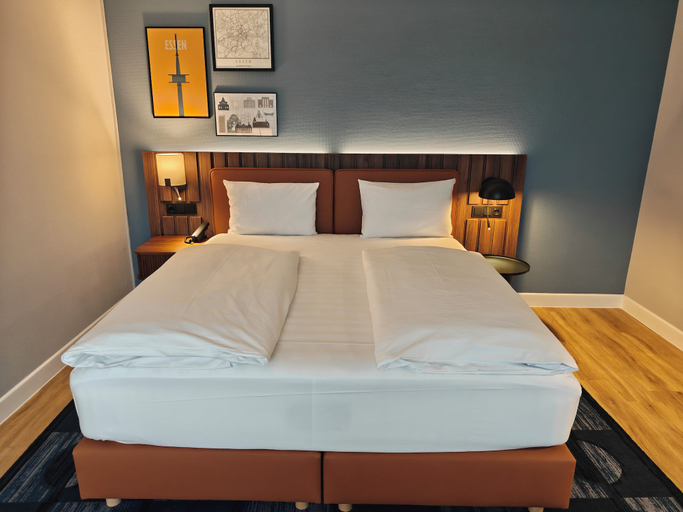 Bedroom 4, FOUR Essen City Centre, Essen
