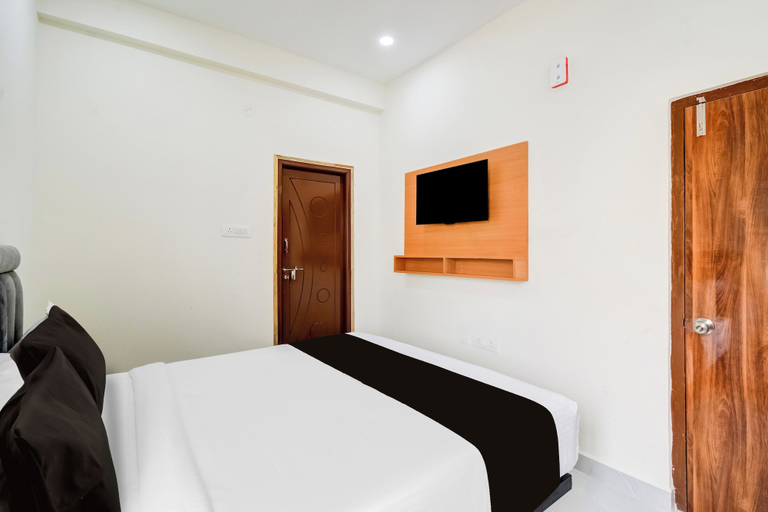 Others 2, Super Townhouse Oak Kamineni Bus Stop, Ranga Reddy