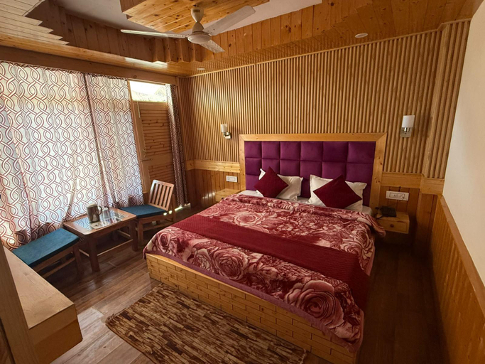 Bedroom 1, Hotel Kartik, Kullu