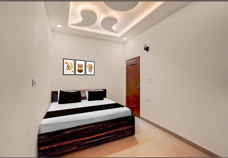 Bedroom 5, Krishnam , Mathura