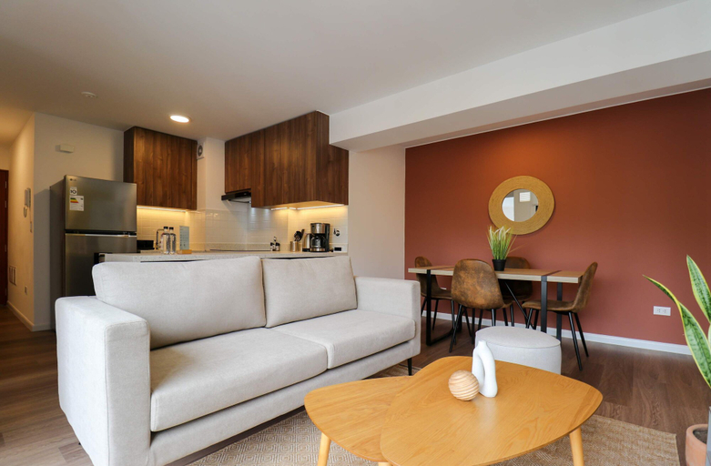 Others 5, w Prime 2BR w Balcony in Miraflores, Lima