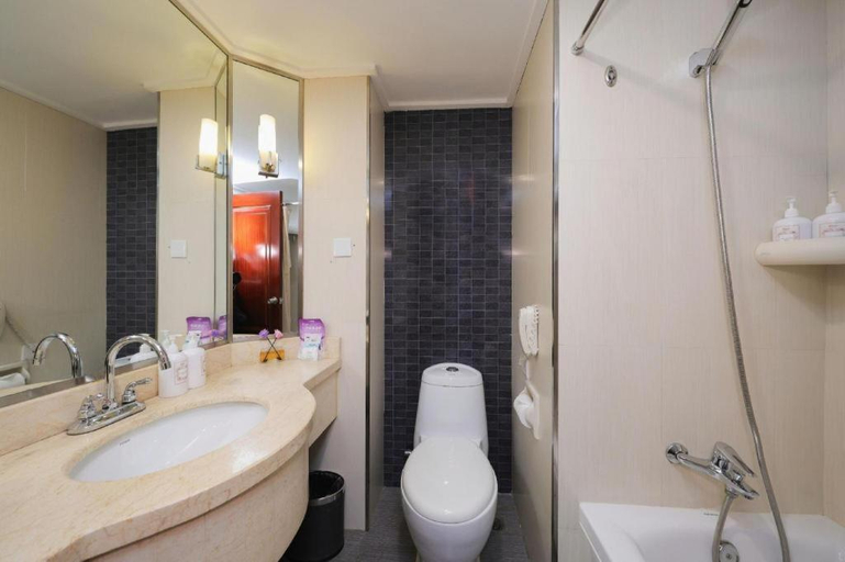 Bathroom 4, Changchun Garden Hotel, Changchun