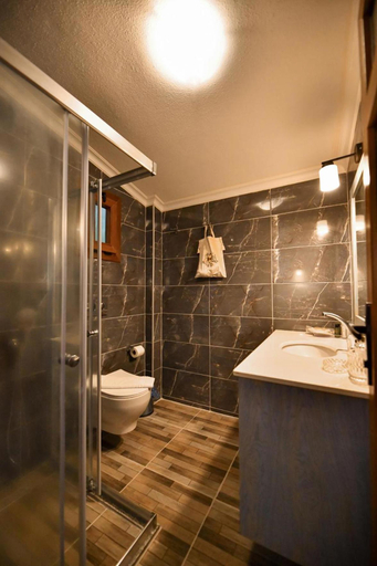 Bathroom 3, Pyramid Boutique Hotel, Fethiye