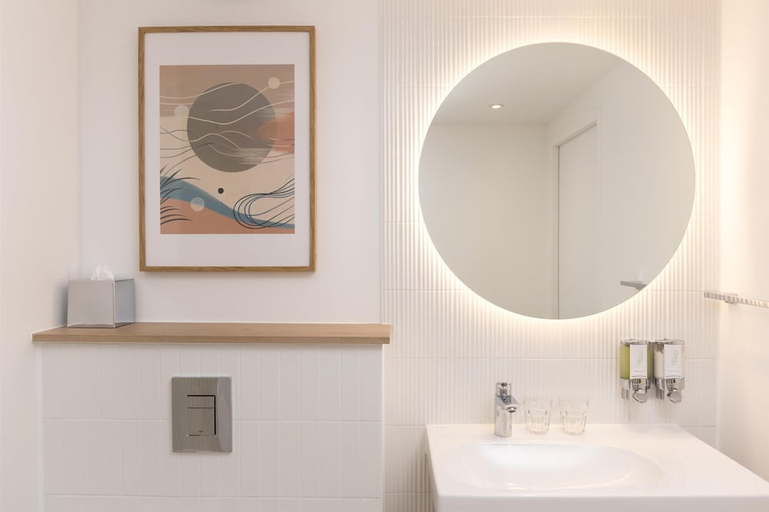 Bathroom 4, Hampton By Hilton Paris Charles De Gaulle Airport, Val-d'Oise