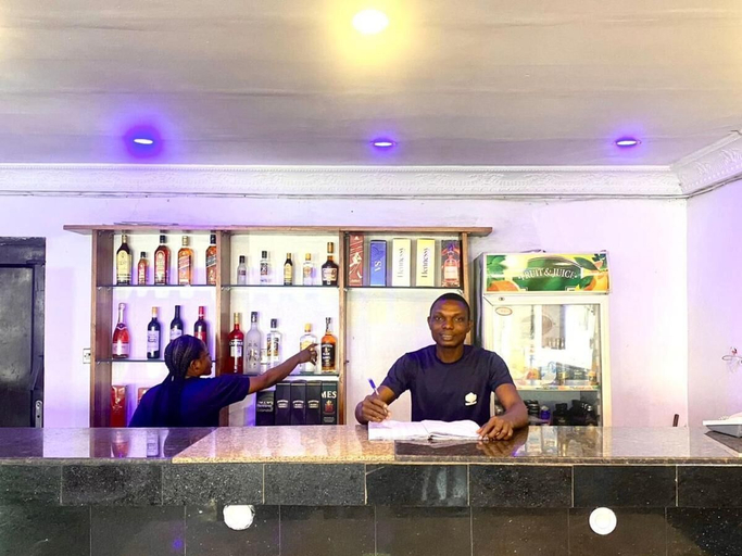 Food & Drinks 3, Presken Gra, Kosofe