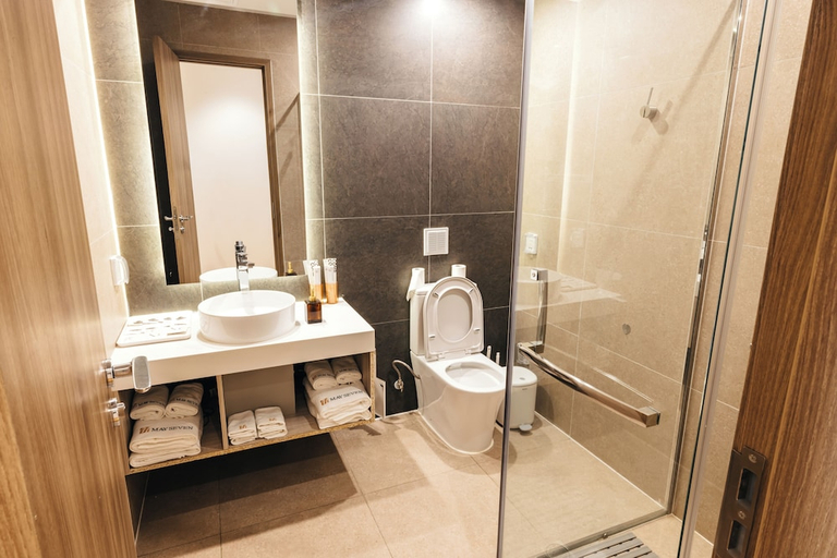 Bathroom 2, May Seven Serviced Apartment, Ulan Bator