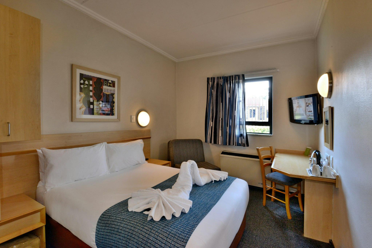 Bedroom 4, Road Lodge Centurion, City of Tshwane