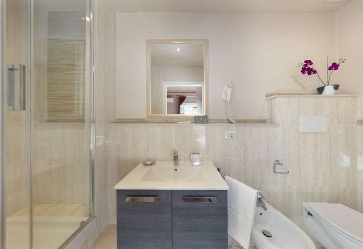 Bathroom 3, B&B I Quattro Poeti, Florence
