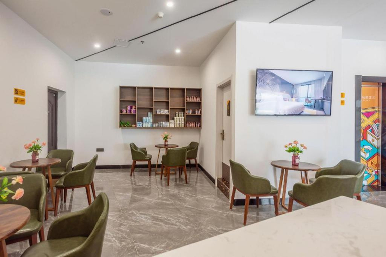 Food & Drinks 4, IU Hotel Qingdao Golden Beach Xuejiadao Metro Station, Qingdao