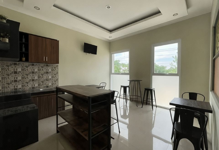 Others 4, Queensa Hotel, Kudus