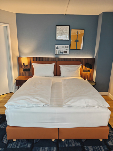 Bedroom 3, FOUR Essen City Centre, Essen