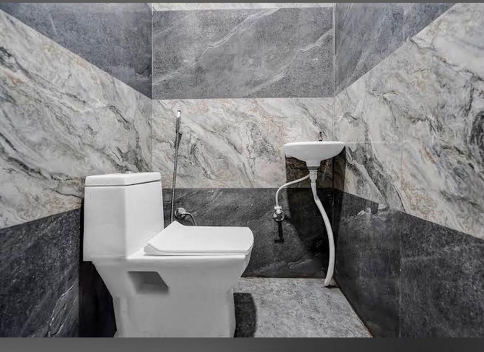 Bathroom 4, Krishnam , Mathura