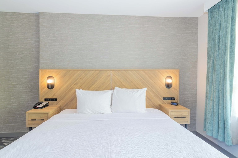 Bedroom 3, Sandman Signature Surrey-Guildford Suites, Greater Vancouver