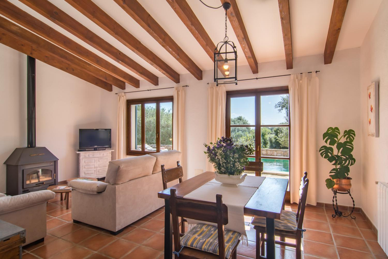 Others 5, Finca Es Garballo, Baleares