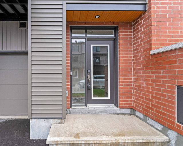 Others 3, Luxury New Home in Findlay Creek, Ottawa
