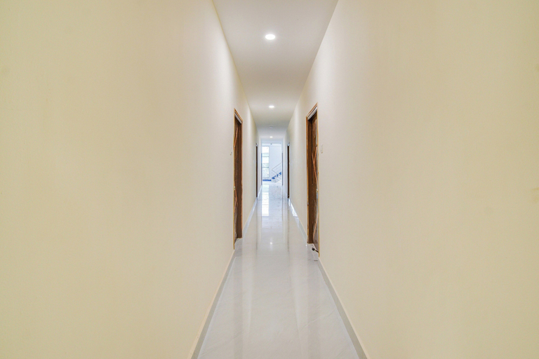 Others 5, Super Townhouse Oak Kamineni Bus Stop, Ranga Reddy