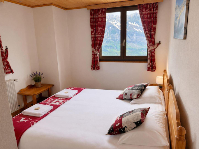 Bedroom 2, Hotel Le Chaudron Ski In Ski Out, Monthey