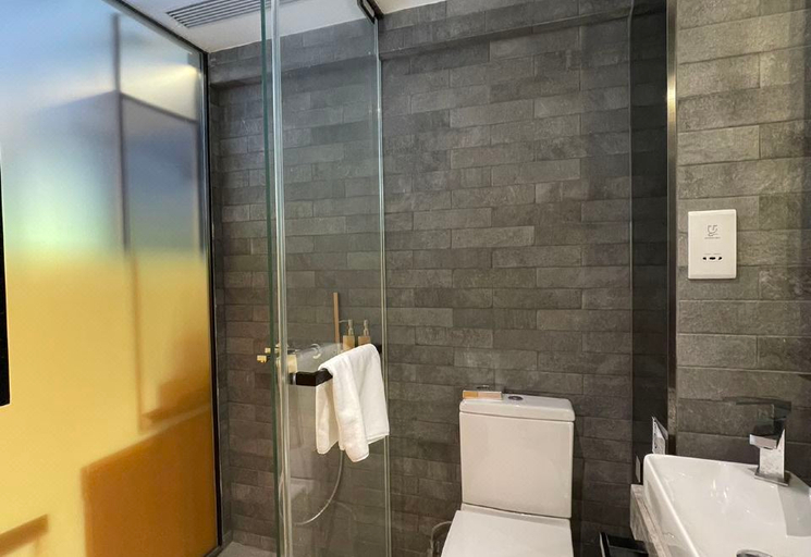 Bathroom 4, House of Lotus , Macao