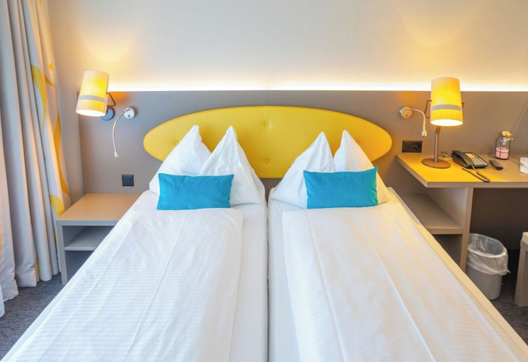 Bedroom 3, Hotel Holiday Thun, Thun