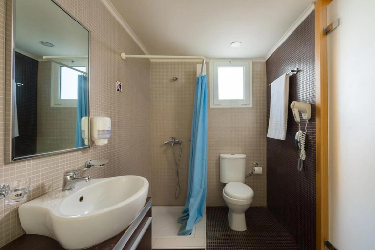Bathroom 4, Anavadia Hotel, South Aegean