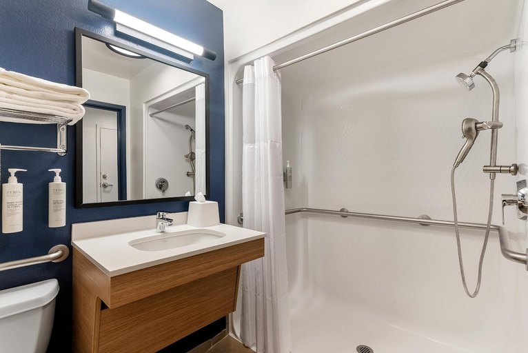 Bathroom 5, Spark by Hilton Sellersburg, Clark