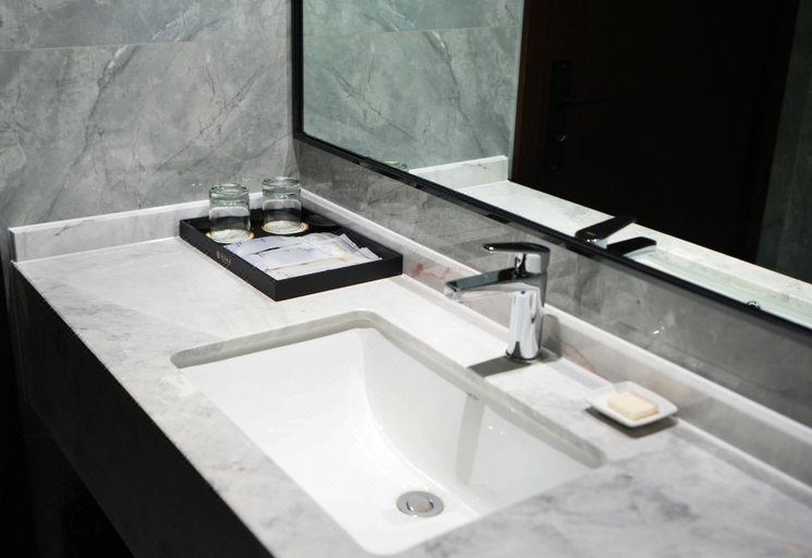 Bathroom 4, Qingdao Hotel, Qingdao