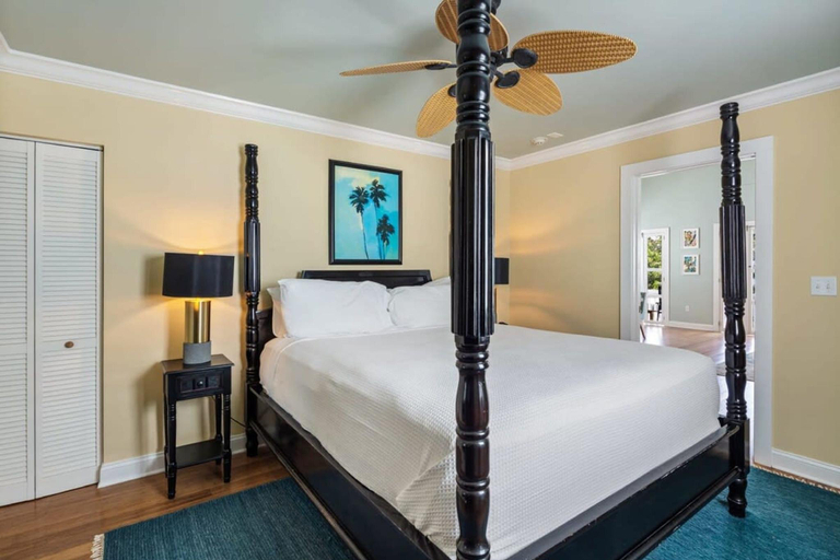 Others 3, Sky Suites Retreat by Brightwild 2 Stunning Condos, Monroe