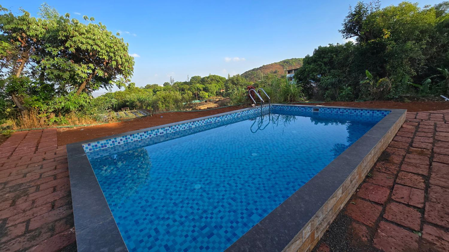 Sport & Beauty, DV Inns Meridian Villa - Valley & Strawberry Farms, Satara