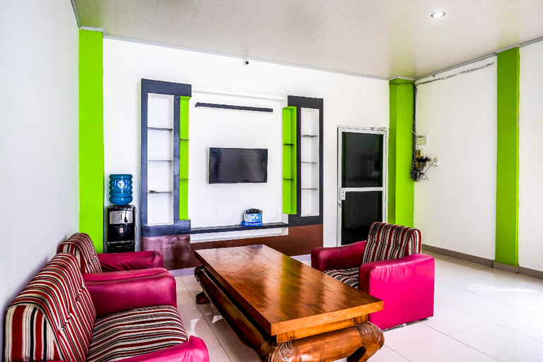 Public Area 3, RedDoorz near Pakuwon Mall Solo Baru, Sukoharjo